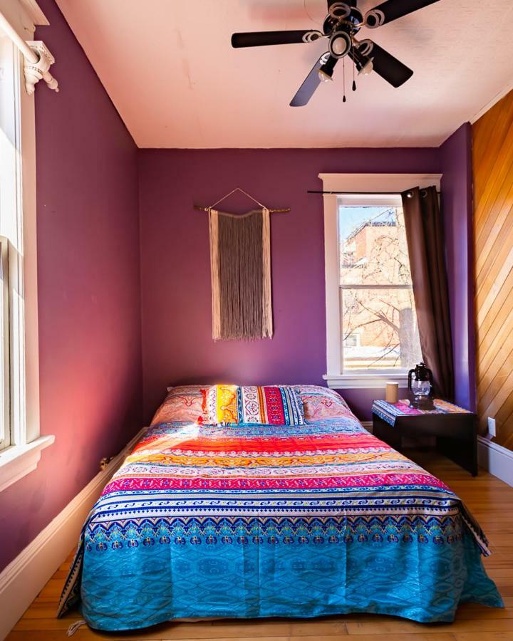 Auberge C'Mon Inn Hostel Moncton Eksteriør billede